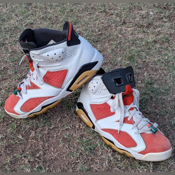 Jordan Athletic Shoes Red and White